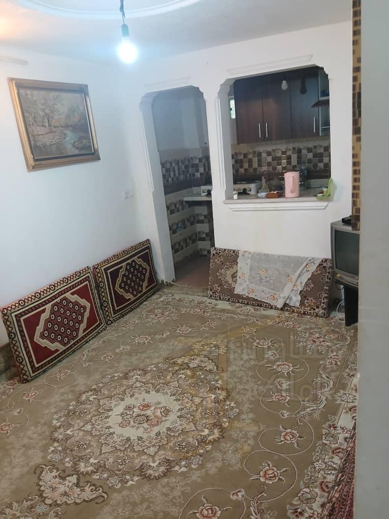 فروش زمین با یک سوئیت